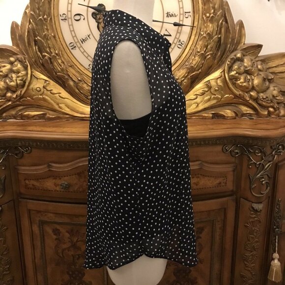 LIZ CLAIBORNE. Size M. Semi Sheer Sleeveless Top w/ attached Cami.   B17 - Picture 5 of 7